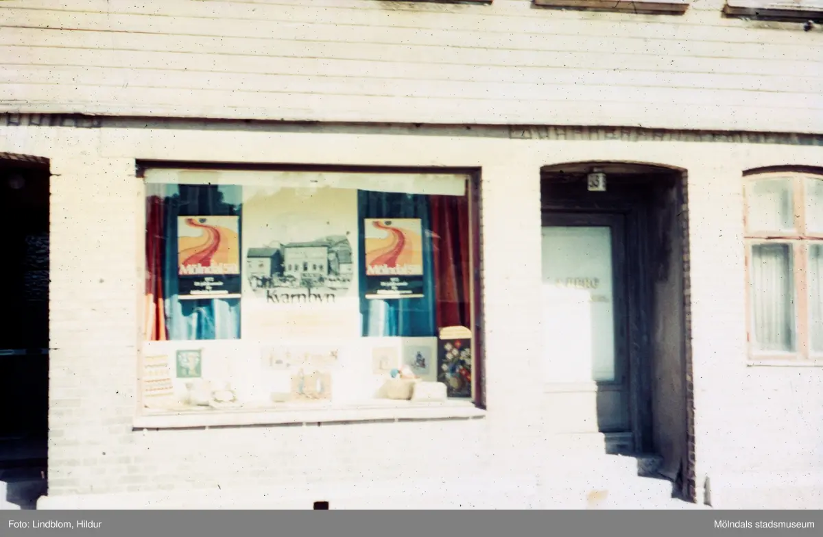 Bergs Kaffehandel i huset Kvarnbygatan 33 i Mölndal, 1970-tal.

För mer information om bilden se under tilläggsinformation.