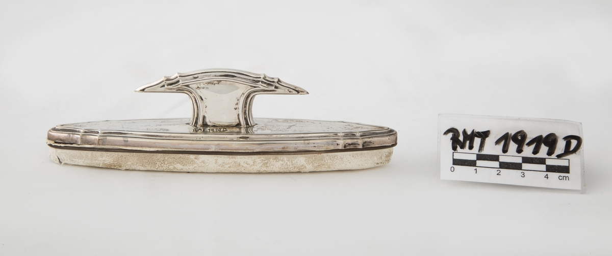 Victoria Bachkes monogram.