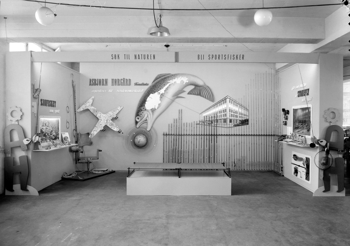 Firma Asbjørn Hørgård, stand for fiskeredskap
