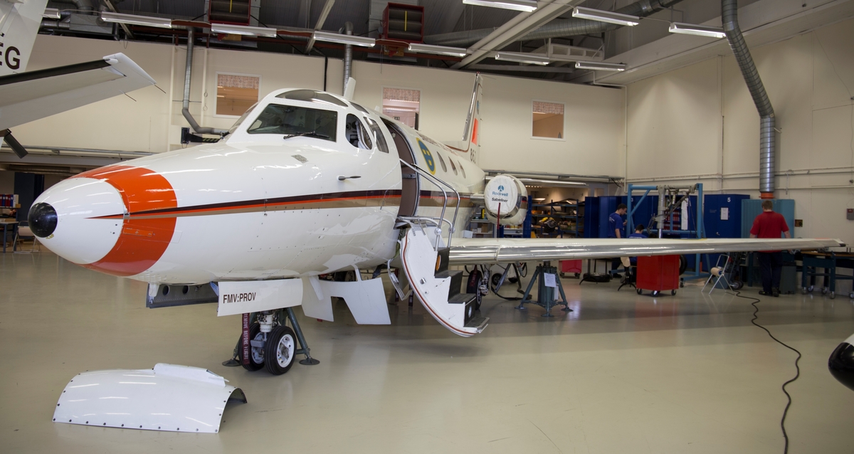 Transportflygplan, TP 86
North American, Rockwell International Sabreliner 40A

Märkning: Kronmärke på främre delen av flygkroppen. På fenan 862 och FC:s märke.