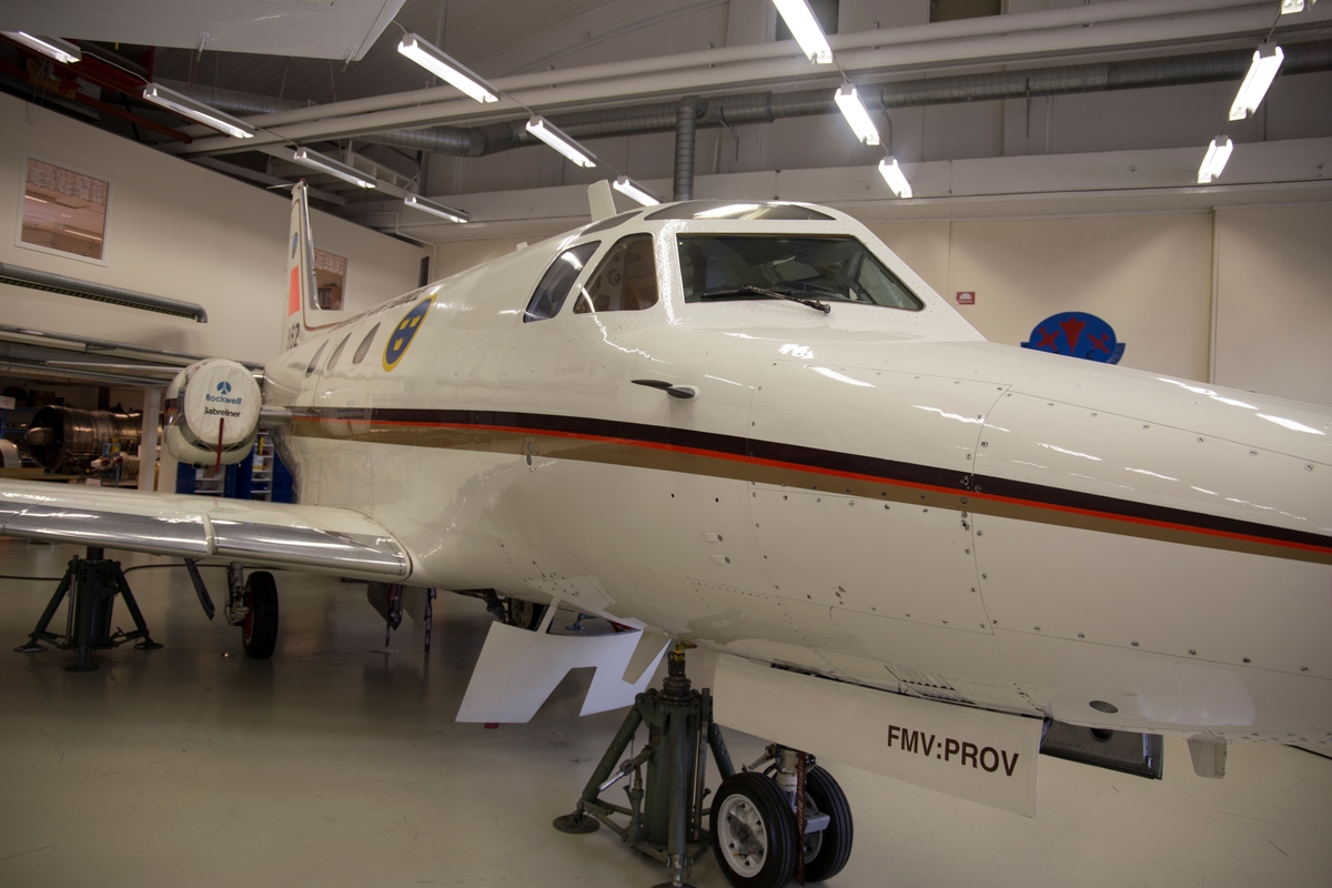 Transportflygplan, TP 86
North American, Rockwell International Sabreliner 40A

Märkning: Kronmärke på främre delen av flygkroppen. På fenan 862 och FC:s märke.