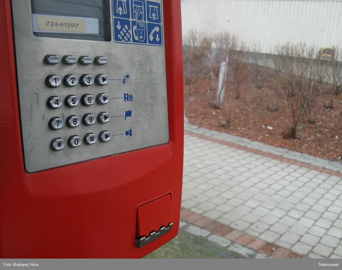 Telefonkiosk Hitra