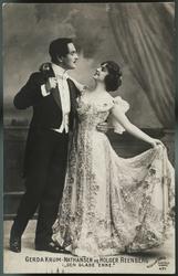 Gerda Krum-Nathansen og Holger Reenberg i "Den glade Enke".