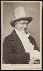 Phister som Sir Howard i "Slægtningene".