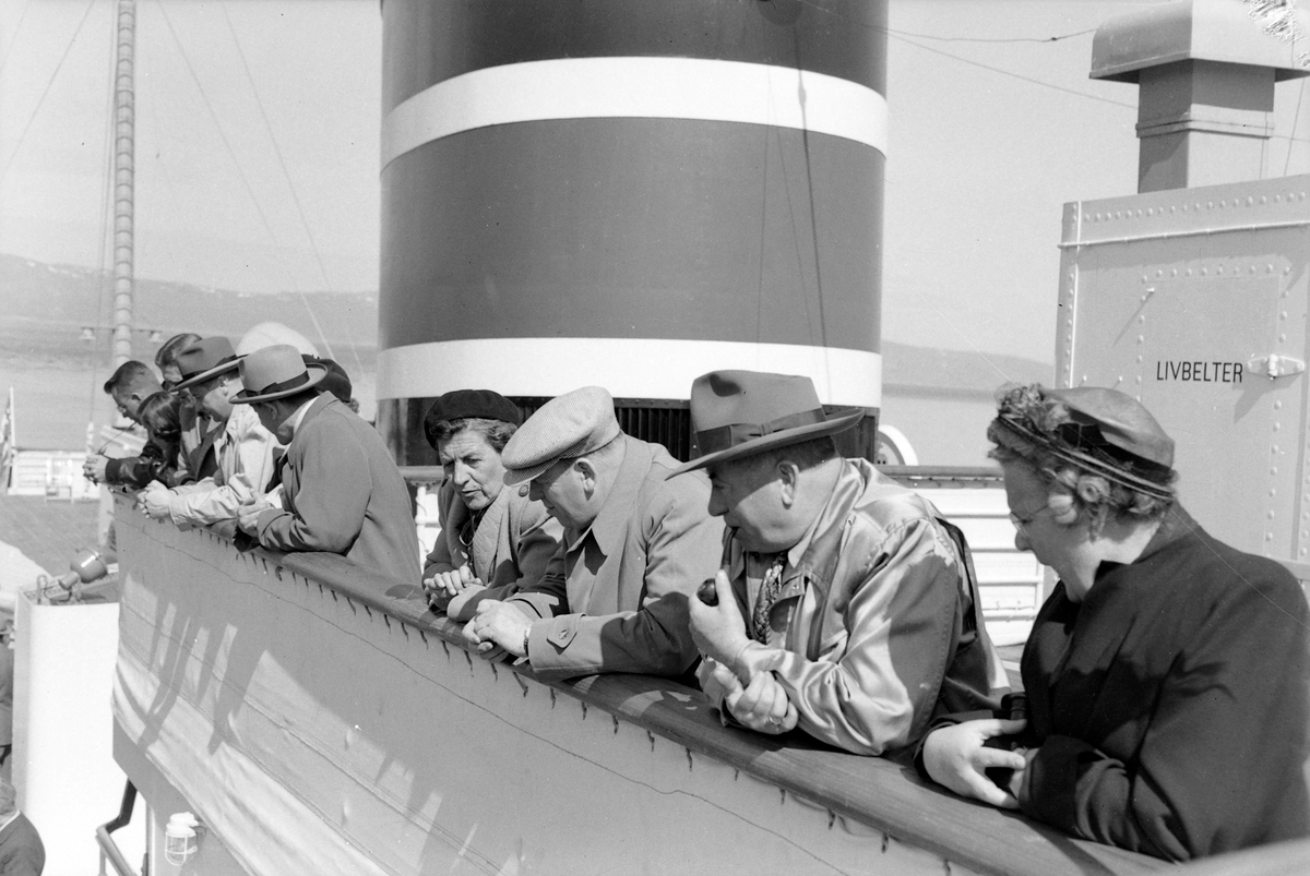Diverse motiv fra hurtigruta M/S Håkon Jarl