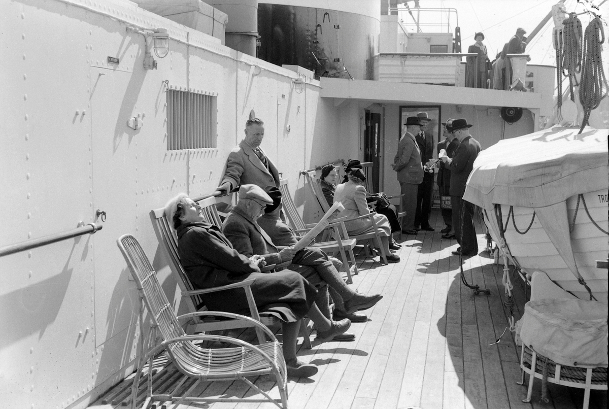 Diverse motiv fra hurtigruta M/S Håkon Jarl