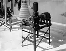 Bild från Vermlandsutställningen i Klara år 1929. Pump från Väse smidesfabrik.