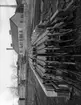 Materiel för ombyggnad av västra järnvägsbron år 1929 med Armerad Betong som entreprenör. Byggnader tillhörande gasverket i bakgrunden.