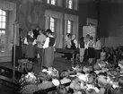 Folkskolans 100års-jubileum firas i Herrhagsskolans aula 1942.