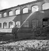 Walfrid Svenssons möbelfabrik på Hagaborg brinner i oktober 1942.