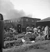 Walfrid Svenssons möbelfabrik på Hagaborg brinner i oktober 1942.