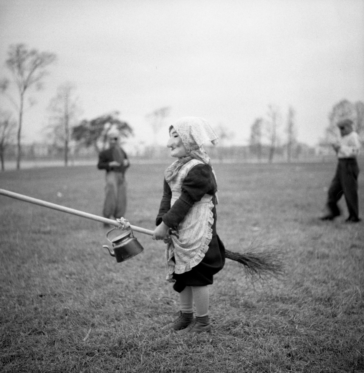 Påskkärringar i Karlstad 1946.