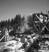 Bildserie tagen 1947 som visar mark- och grundarbeten inför starten av byggandet av etapp 2 av kooperativa förbundets Svenska Rayon-anläggning i Vålberg. Grumsföretaget Byggnads AB Nordolf antogs som entreprenör för arbetet.