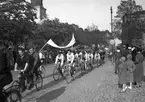 Cykelpropaganda längs Kungsgatan 1934.