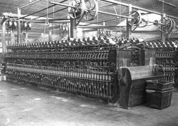 Interiör från Karlstads Spinneri & Väveri på en bild från bö