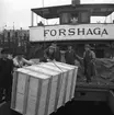 Forshaga lastas i Inre Hamn ca år 1950.