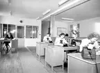 Kontorpersonal vid Arvika erkända sjukkassa på en bild från 26/9 1947.