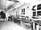 Interiör från Arvika Kostympress med lokal på Fredsgatan 8/1 1946.
