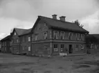 J A Ahlströms diversehandel i hörnet Nygatan-Östra Kanalgatan. Bilden tagen ca år 1890.