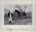 Bildserie tagen av August Malmborg (1875-1895), son till landshövding Adolf Malmborg, ägare till Våxnäs herrgård, och hans maka Julia, född Åkerhielm. Bilderna är tagna från tidigt 1890-tal fram till 1895 med texten skriven av modern: Eriksson med Carmen.