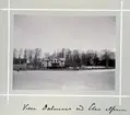 Bildserie tagen av August Malmborg (1875-1895), son till landshövding Adolf Malmborg, ägare till Våxnäs herrgård, och hans maka Julia, född Åkerhielm.  Bilderna är tagna från tidigt 1890-tal fram till 1895 med texten skriven av modern: Villa Dalmers vid Clar elfven.