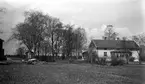 Bråtens gård på Hammarö på ett foto taget runt 1930.