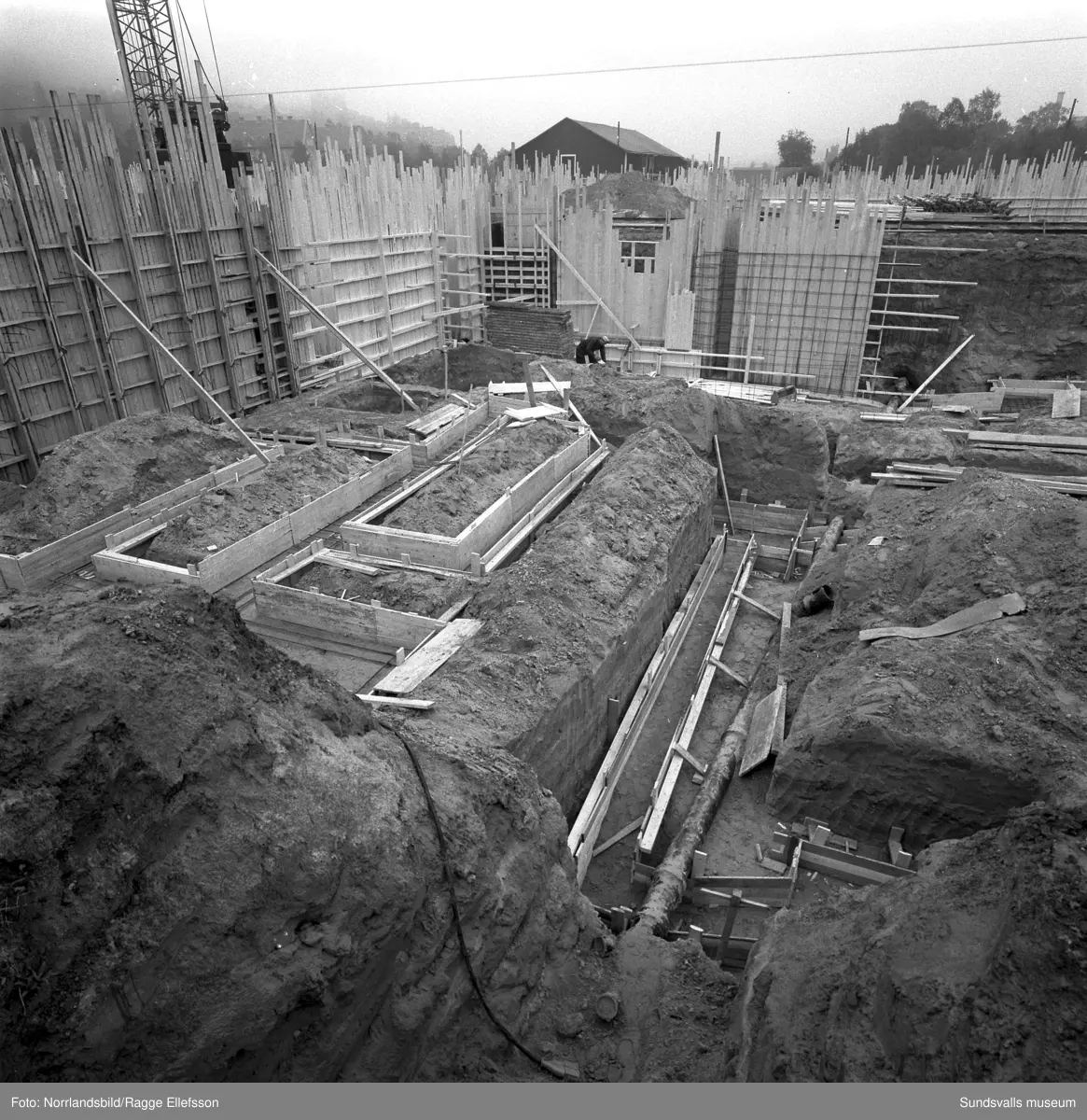Markarbeten och byggen vid Västermalms tekniska gymnasium.