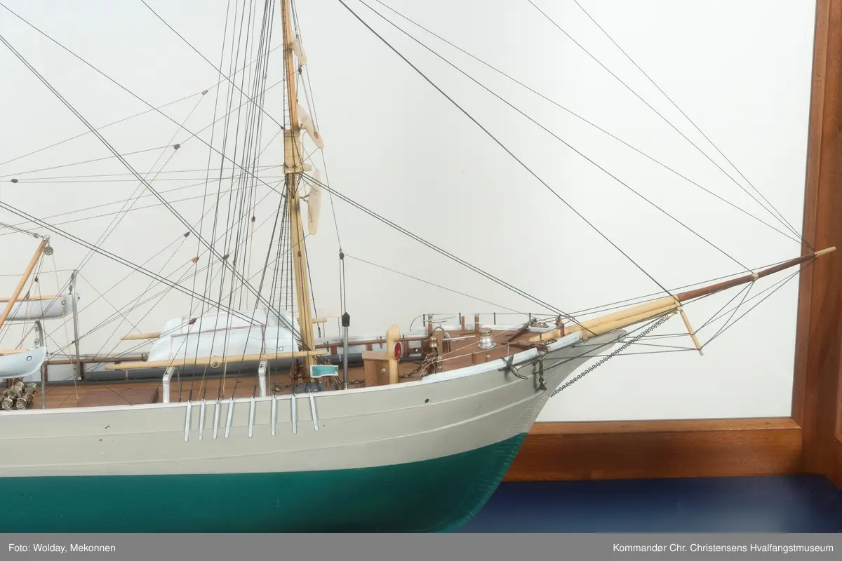 Modell av dampbarken JASON