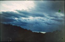 Lumières-autokrom. "Åskmoln" över Kullen, Arild. Fotografera