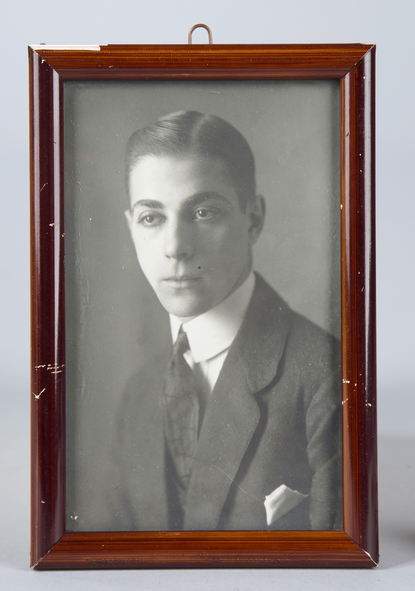 Portrett av Nicolaus (Nikalai) Rostin. Victoria Bachkes bror.