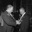 Ahlgrens Tekniska Fabrik AB, 70 årsjubileum.  Middag och medaljutdelning på Central Hotellet. 8 juni 1956.