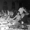 Ahlgrens Tekniska Fabrik AB, 70 årsjubileum.  Middag och medaljutdelning på Central Hotellet. 8 juni 1956.