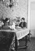 Mamma och Karin Dunderberg.                   Tidsomfånget är 1900 - 1940