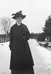 Sigrid Paues på vinterväg. Tidsomfånget är 1910-1920.