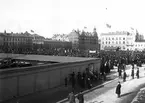 Första Maj på Stortorget. Tidsomfånget är 1900 - 1940