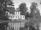 Stora byggningen. Den 18 juni, på förmiddagen