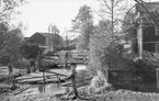 Bäcken från bygatan i Överhärde.