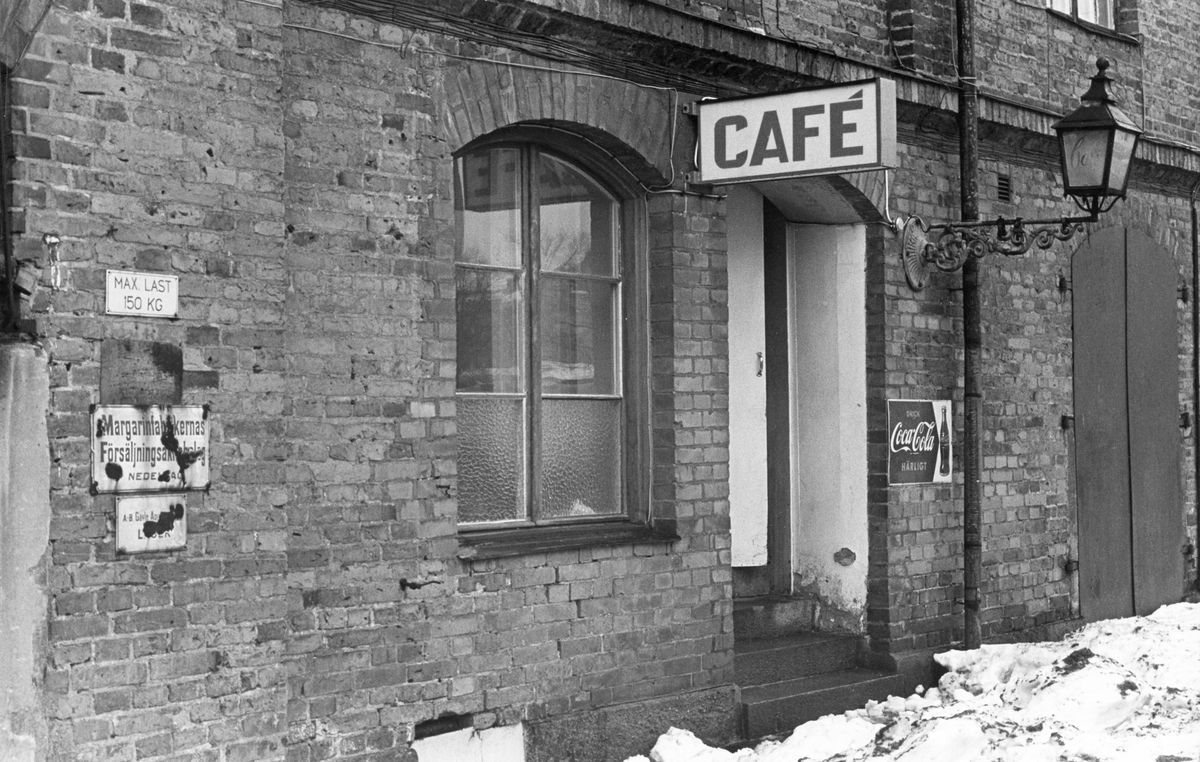 Café på Norra Skeppsbron
Från utställningen "Gävlar i stan" på Gävle Museum 1967.