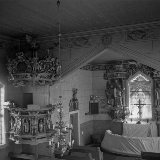 En kyrkointeriör. 
Tutaryd.