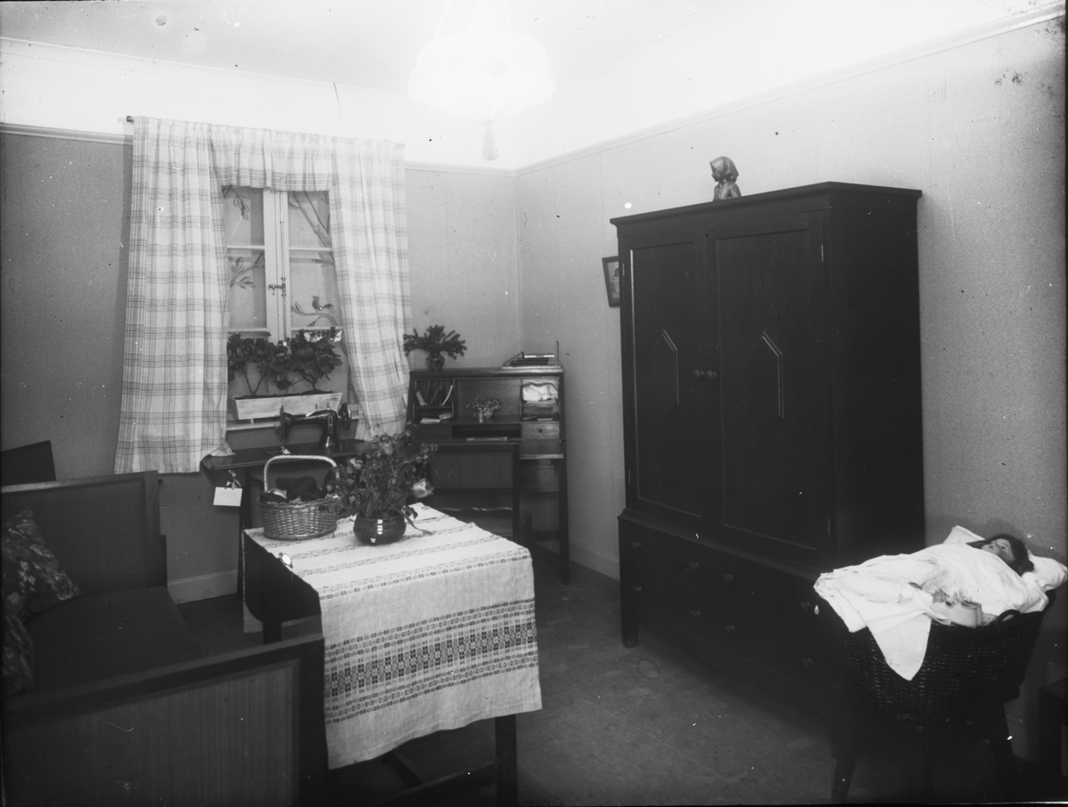 "Bygge och Bo" utställning på Konstakademien 1921.
Lanthushållskök.
"Cyrillus Johansson".
