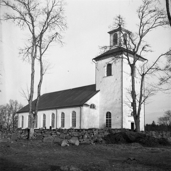 Foto av Hjortsberga kyrka.