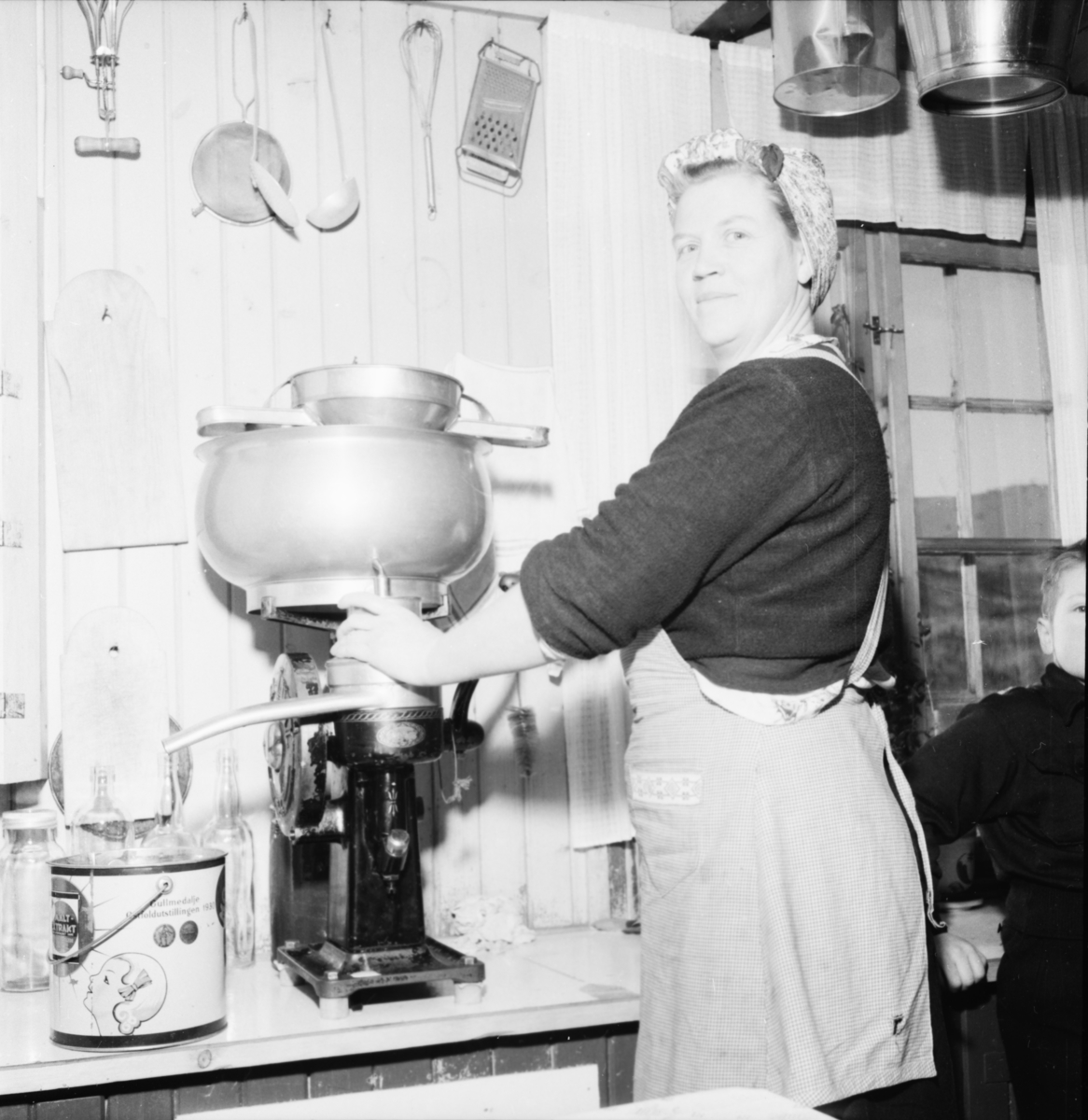 Vardens arkiv. "Besøk på fjellgård mellom Rauland og Rjukan" 07.01.1954