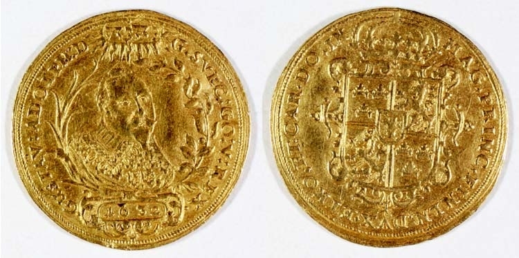 Dukat 1632. Sverige.
Regent: Gustav II Adolf.
Motiv: Gustav II Adolf / Krönta stora riksvapnet.
Omskrift: GUSTAV ADOLPH D G SVEC GO V REX 1632 /
MAG PRINC FINLN DVX ETHO ET CAR DO IN.
Myntort: Okänd.
Gravör: 
Myntmästare: 
Rand: Slät.
Stämpelställning: 0 grader.
Gåva från Theodor Cronqvist med son. Testamentarisk gåva
2004.
Myntfakta/Kommentar: Besittningsmynt.
Proveniens: 1914. Jan Sjödahls saml. såld på Holmbergs                  
                    auktion 107.
                    2000. Bj. Ahlström auktion 62 nr 580.
Vikt: 3,44 gram.
Litteratur: Sveriges besittningsmynt sb 1. (Erfurt).
Funktion: Besittningsmynt