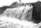 Vårfloden år 1916. Utloppet från Sunnerstaholms kvarn vid högvatten.