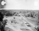 Hofors bruk började utvecklas i slutet av 1600-talet.
Svensk Kullagerfabriken SKF köpte bruket 1916.

Hofors med dess masugnar, bessemerverk, gjuteri och
stora mekaniska verkstäder.