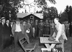 Lantbruksdag i Österfärnebo. Sundins gård i Backa. Kons. Larsson hushållningssällskapet. 30 juni 1950. Österfärneboreportage i Gefle Dagblad.