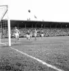 Fotboll på Strömvallen mellan Malmö FF - Gästrikland. 22 juni 1951.