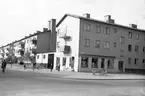 Uppsala Byggnadsgille. Engelbrektsgatan, Brändströmsgatan med flera gator och från Engelbrektsgården. 22 september 1951.