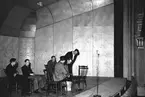 D:r Martelli. Taget på Teatern. Oktober1943.