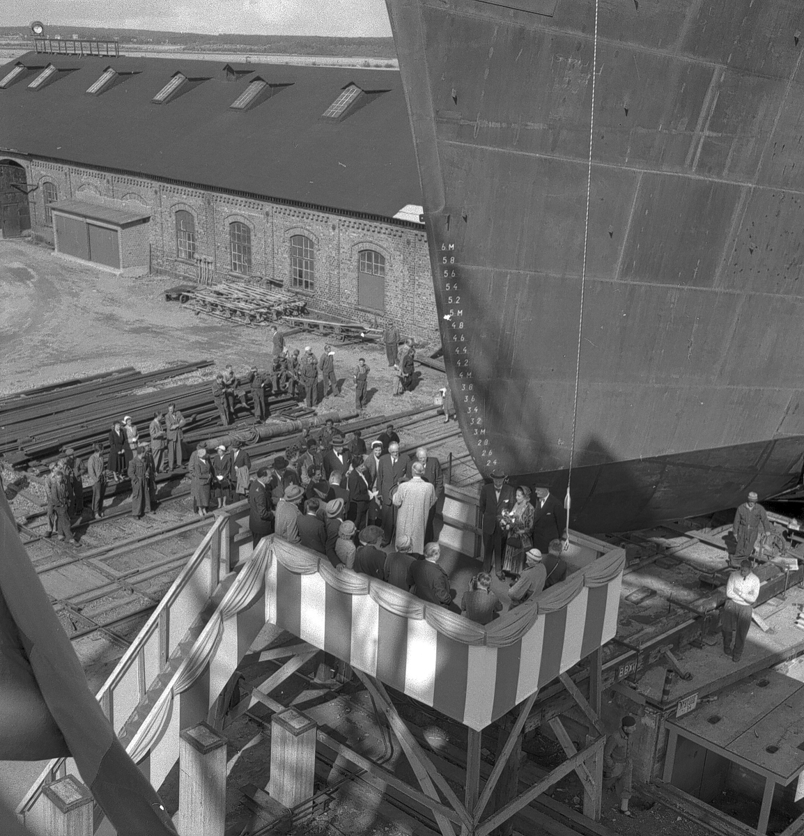 Den 27 augusti 1953. Gävle Varv. Sjösättning av båten M/S Lombardia

